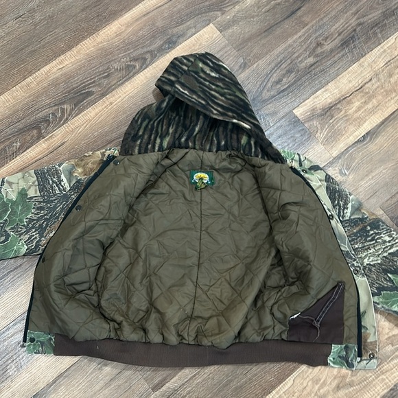 Cabelas vintage style realtree camo jacket boys w/ hood, quilted lining pockets - Picture 9 of 13